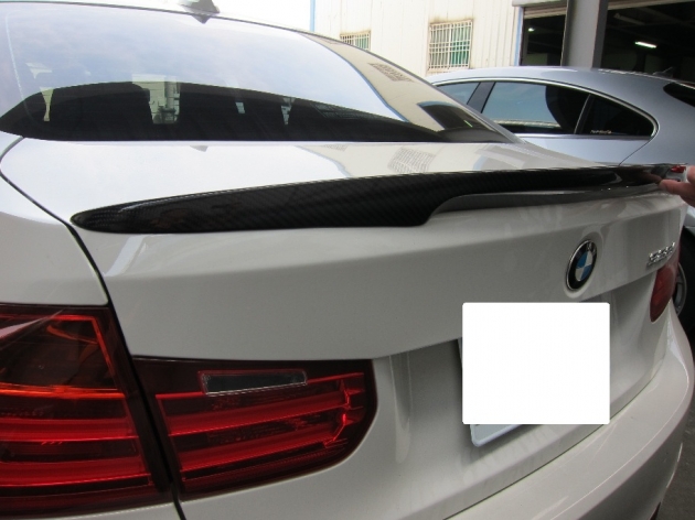 F30 performance style rear spoiler, carbon 1