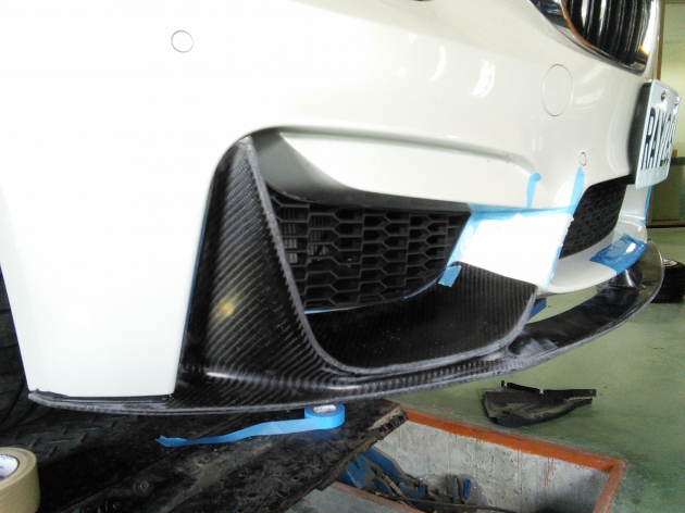 F82 M4 Performance style front lip, carbon 2
